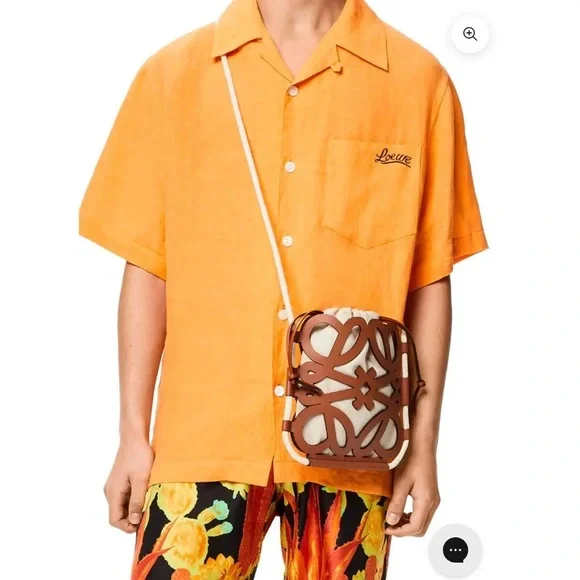 Loewe Anagram leather crossbody bag - Picture 10 of 10